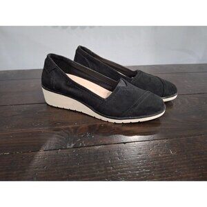 EUC MIa Amore Keana Black Suedette Wedge Slip-ons/Size 7